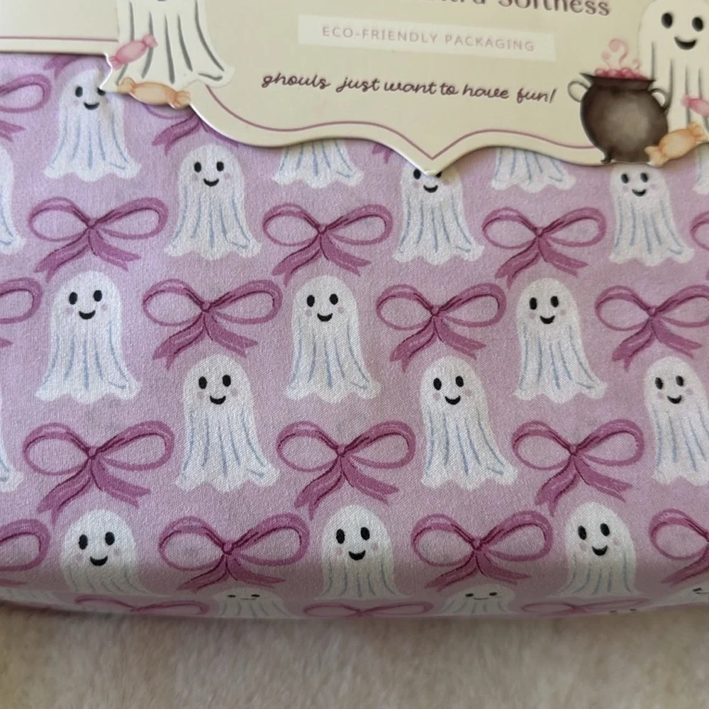 👻🎀ENVOGUE Halloween Pink bow and ghost queen sheet set 🎀👻